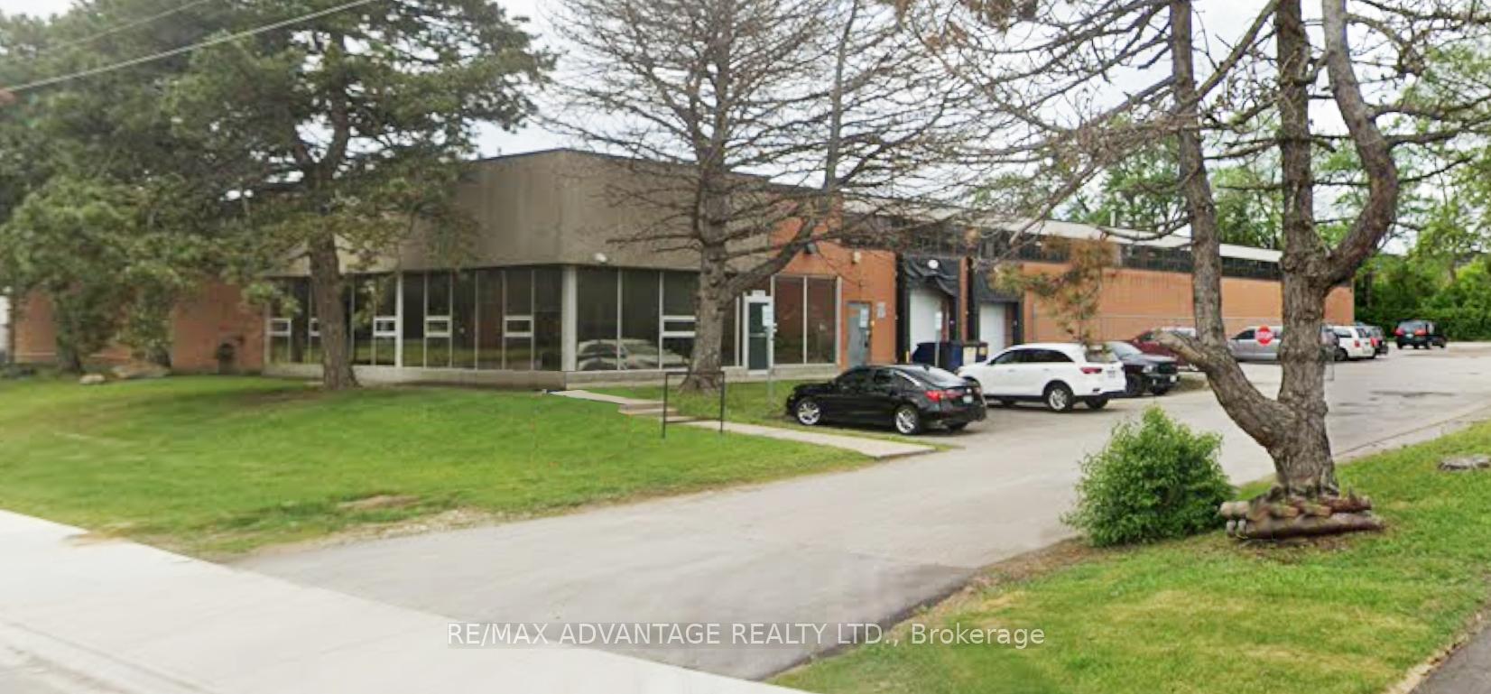 56 Torlake Crescent, Toronto W06, ON M8Z 1B8