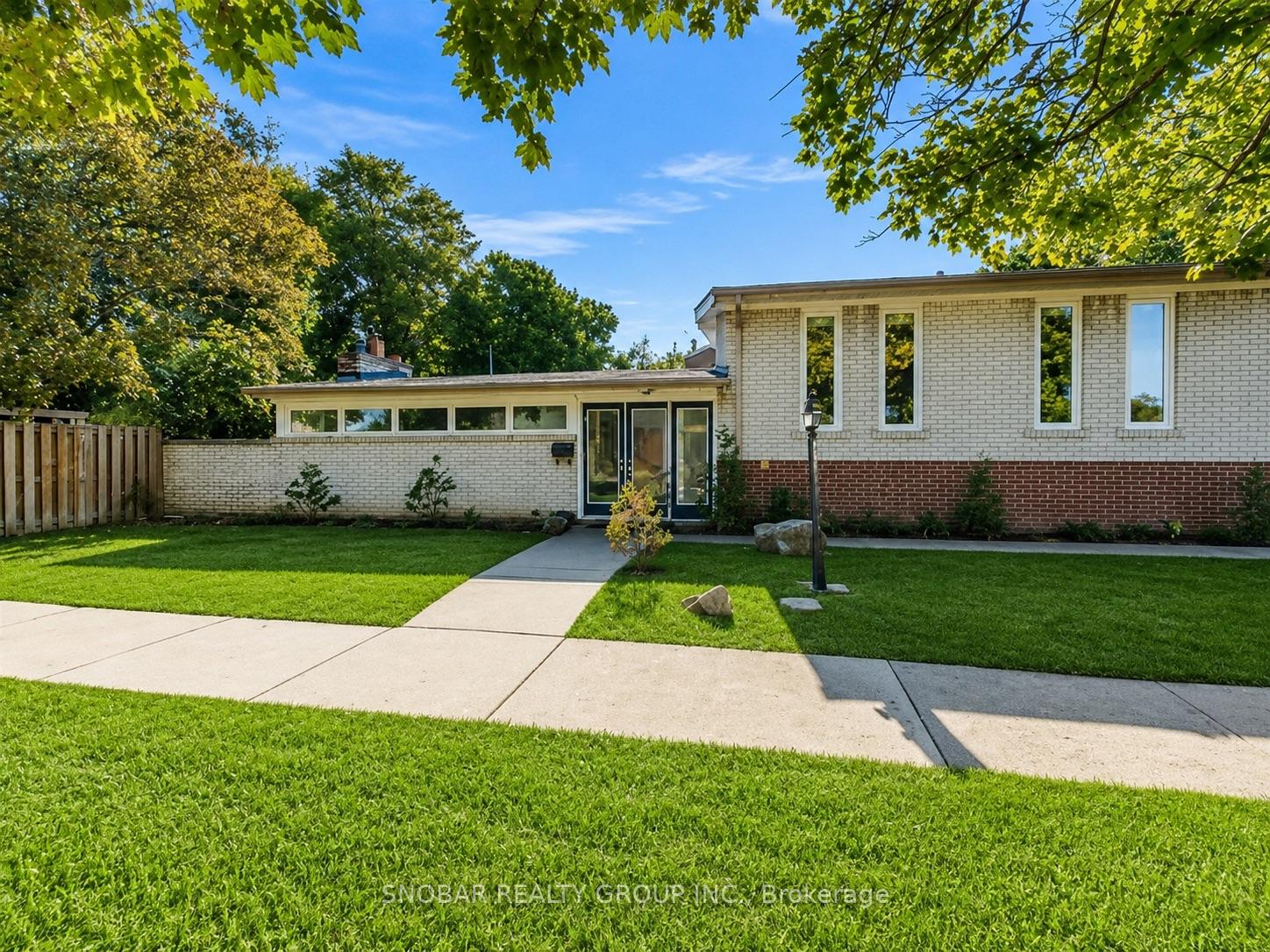 141 Summitcrest Drive, Toronto W09, ON M9R 1A8