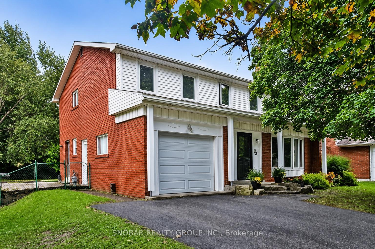 33 Waterford Drive, Toronto W09, ON M9R 2N5