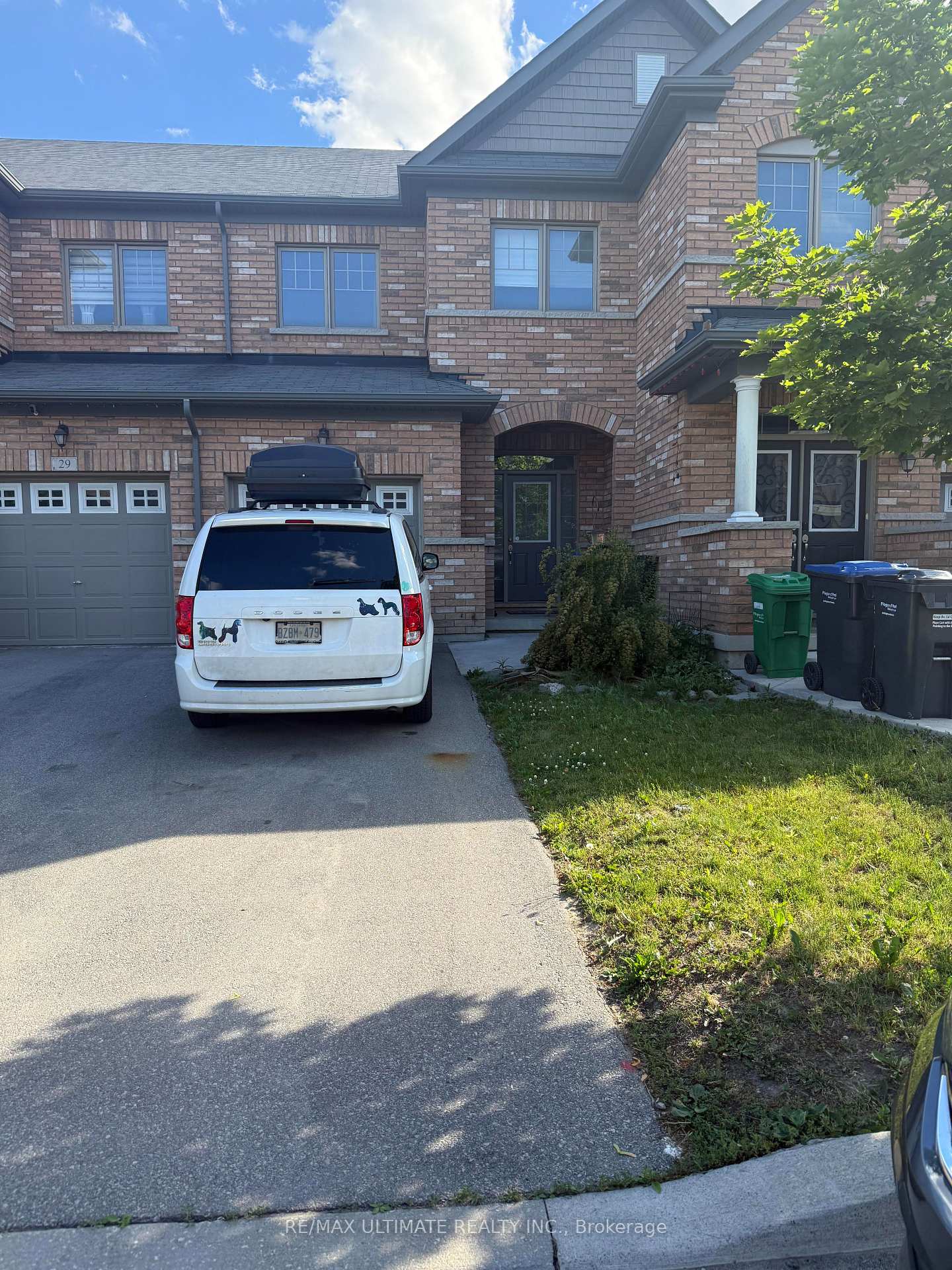 31 Davenfield Circle, Brampton, ON L6P 4M2
