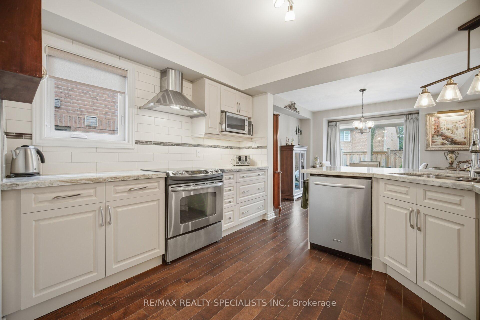 5480 Glen Erin Drive 73, Mississauga, ON L5M 5R3