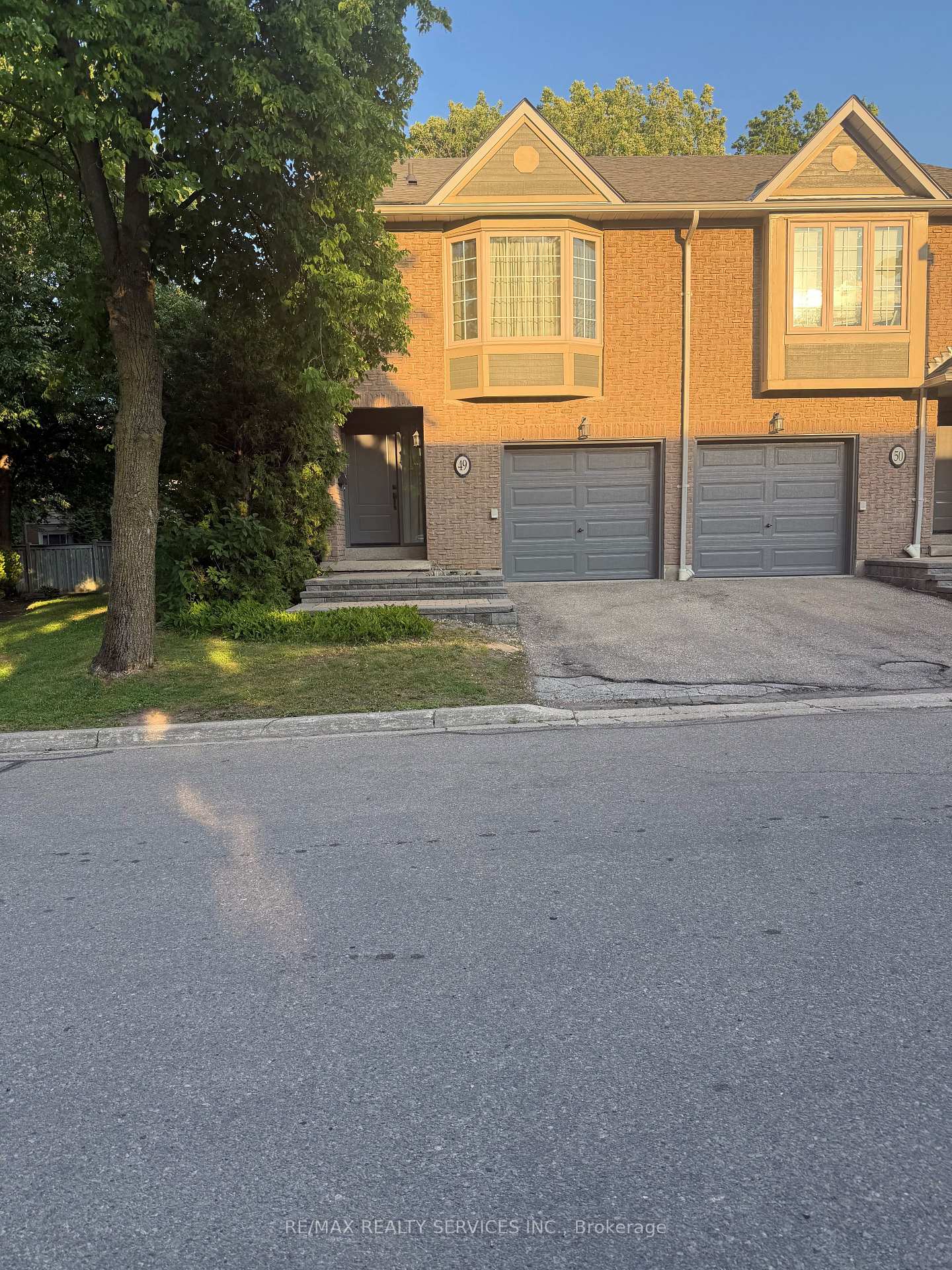 3100 Fifth Line W 49, Mississauga, ON L5L 5V5