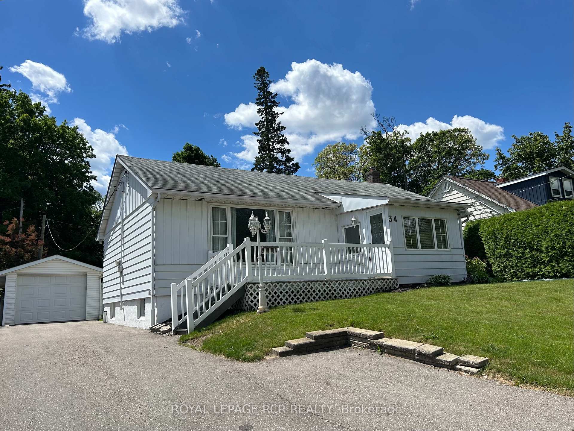 34 Elizabeth Street, Orangeville, ON L9W 1C1