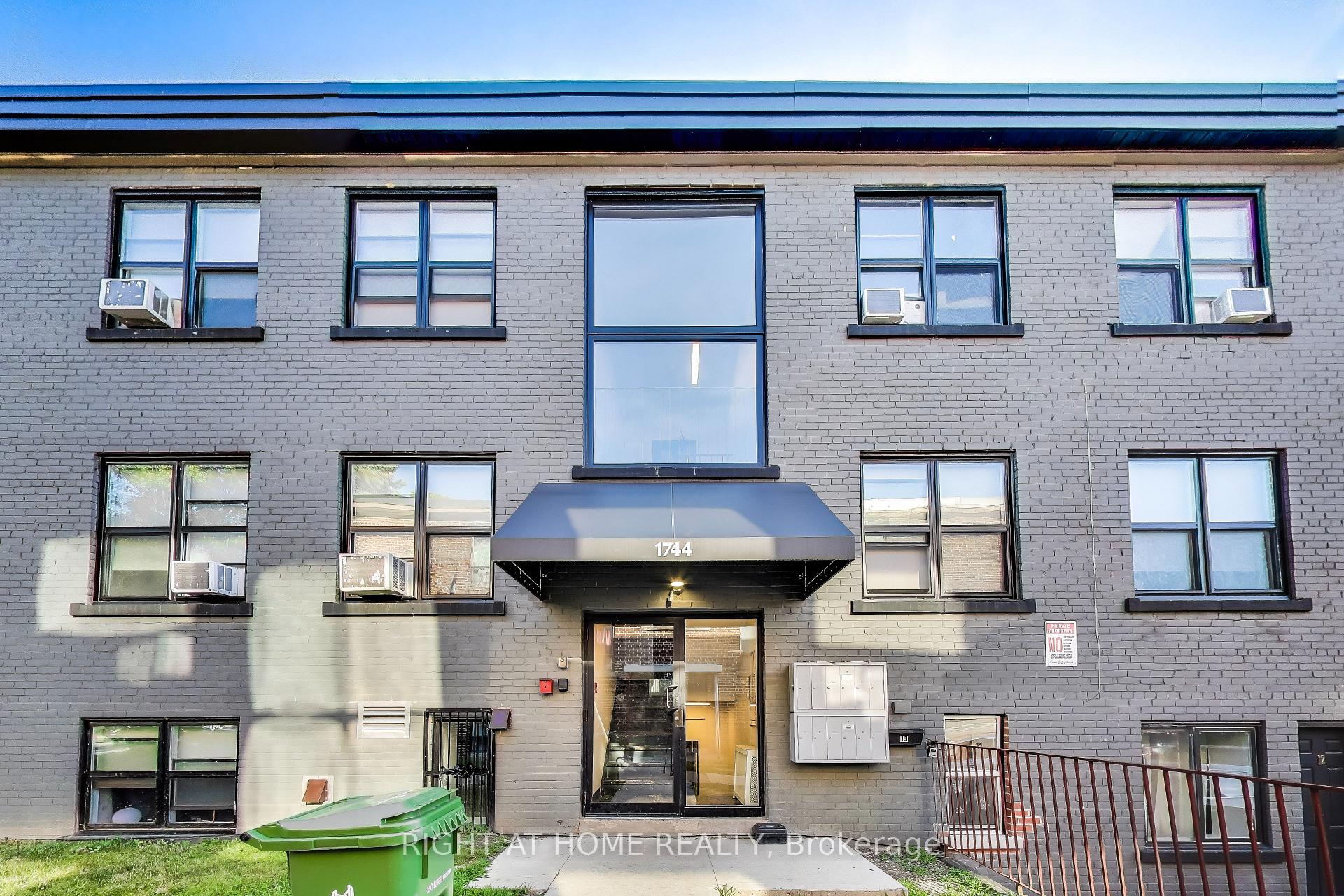 1738 Wilson Avenue 13, Toronto W05, ON M3L 1A5