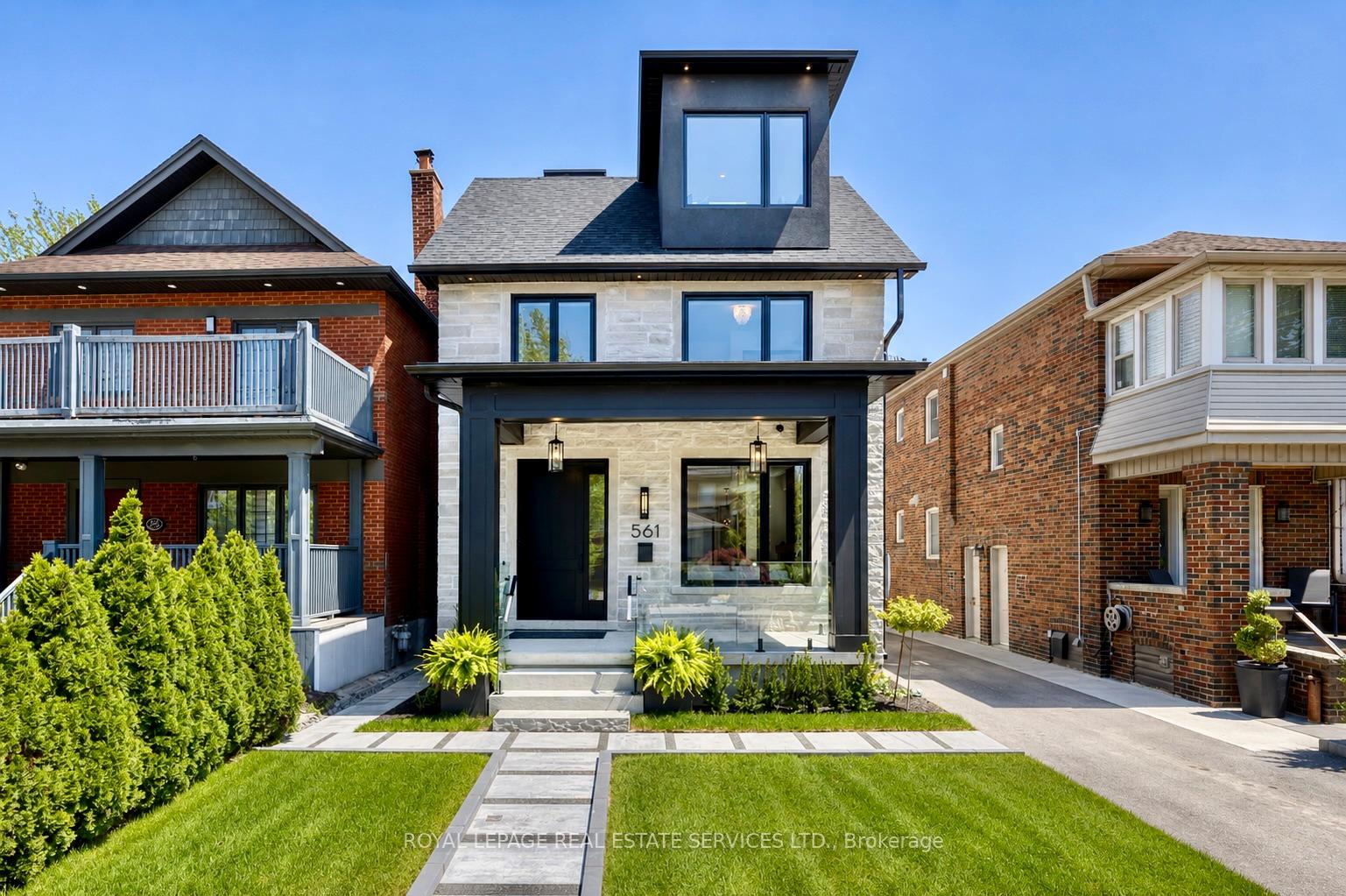 561 Durie Street, Toronto W02, ON M6S 3H2