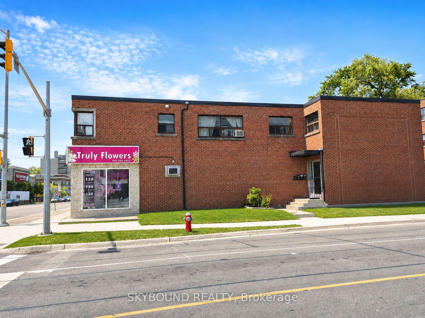 308 Lakeshore Road W 3, Mississauga, ON L5H 1G8