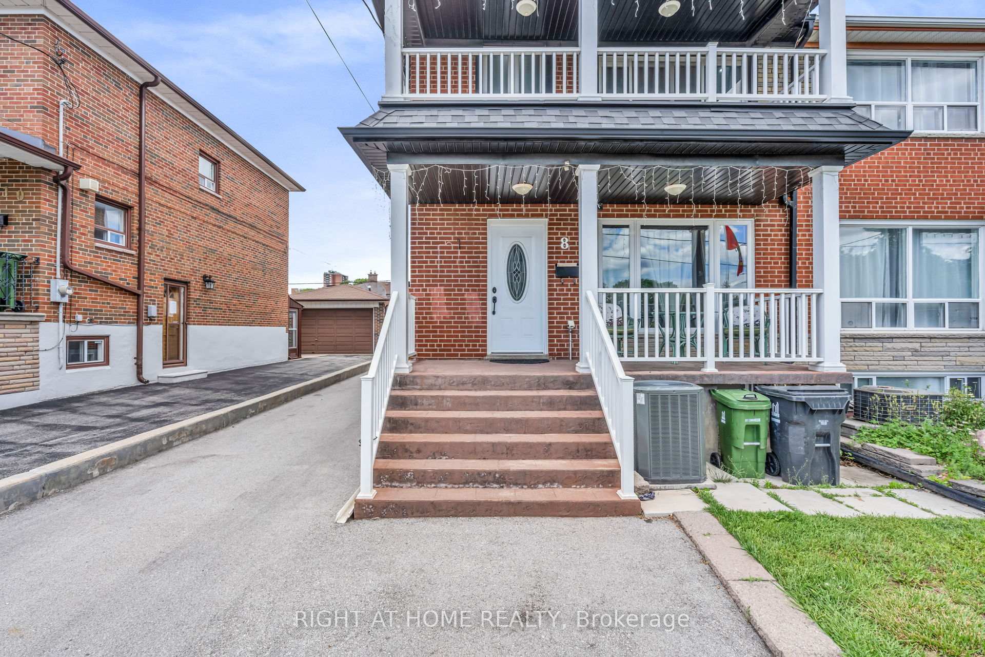 8 Donald Avenue, Toronto W03, ON M6M 1J8
