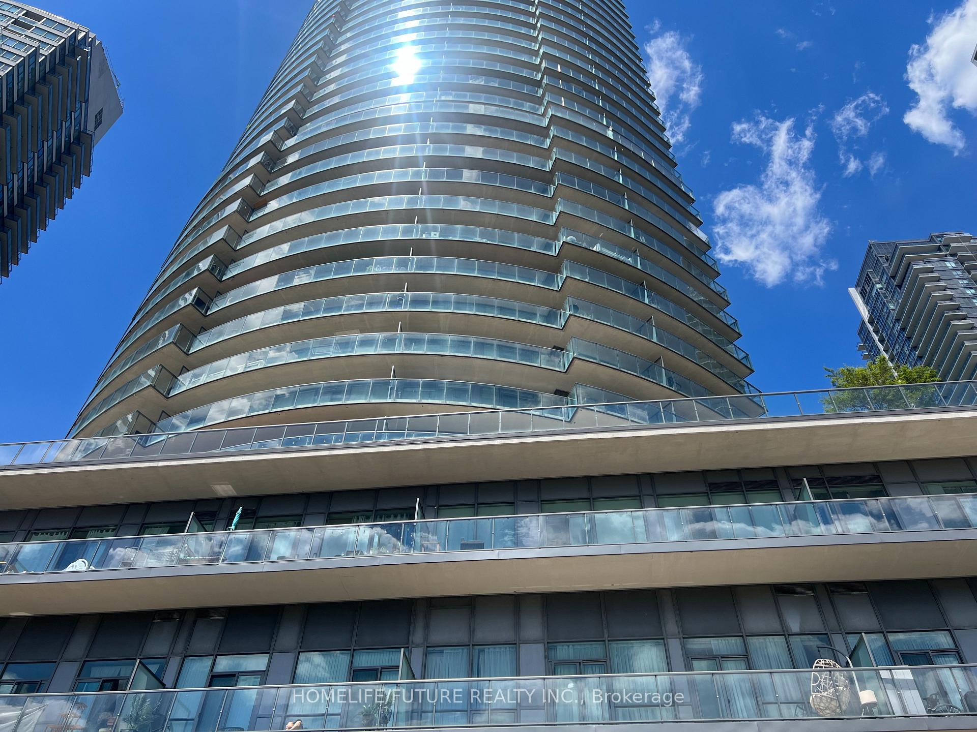 2230 Lake Shore Boulevard W 403, Toronto W06, ON M8V 0B2
