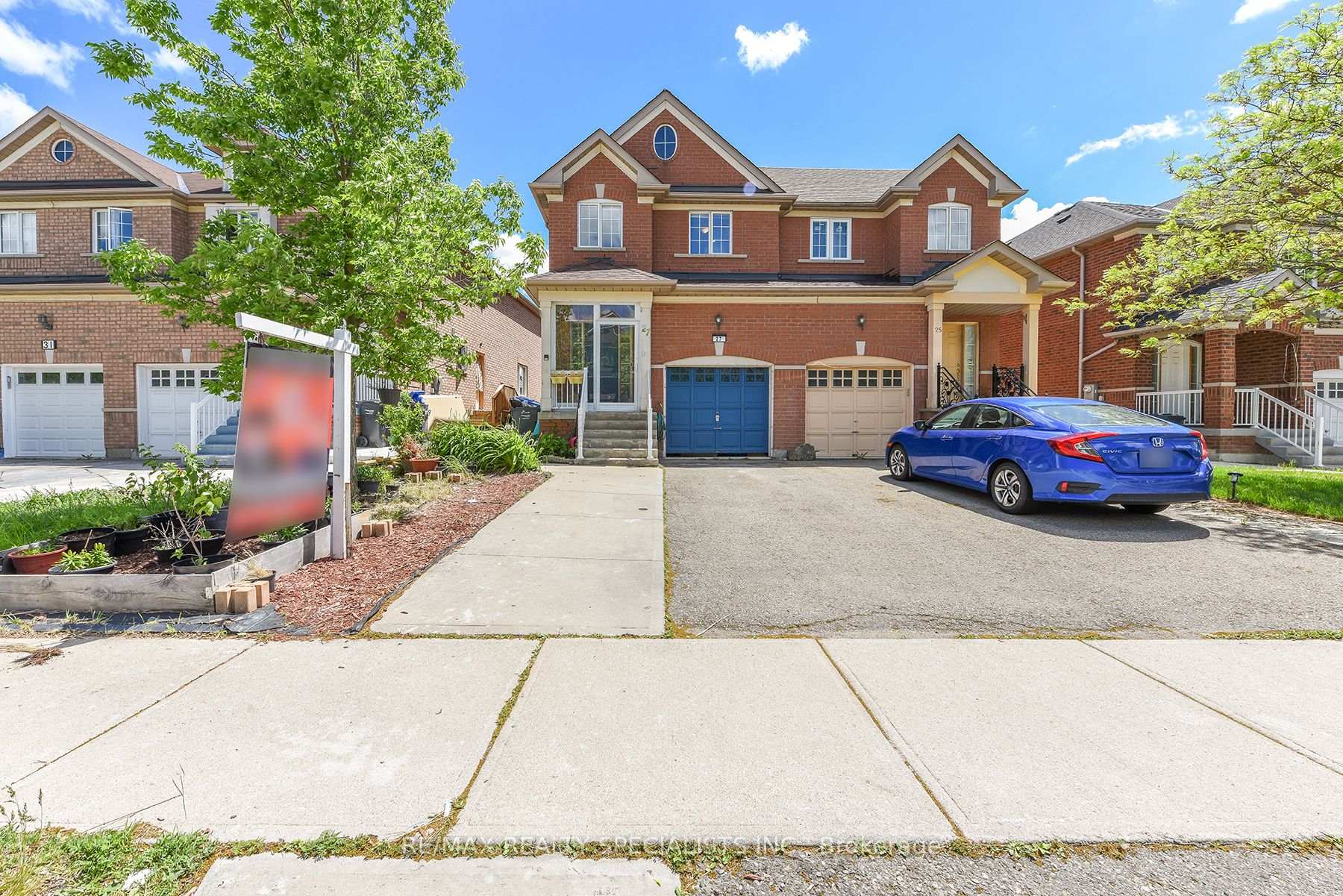 27 Rotunda Street, Brampton, ON L6X 5E5