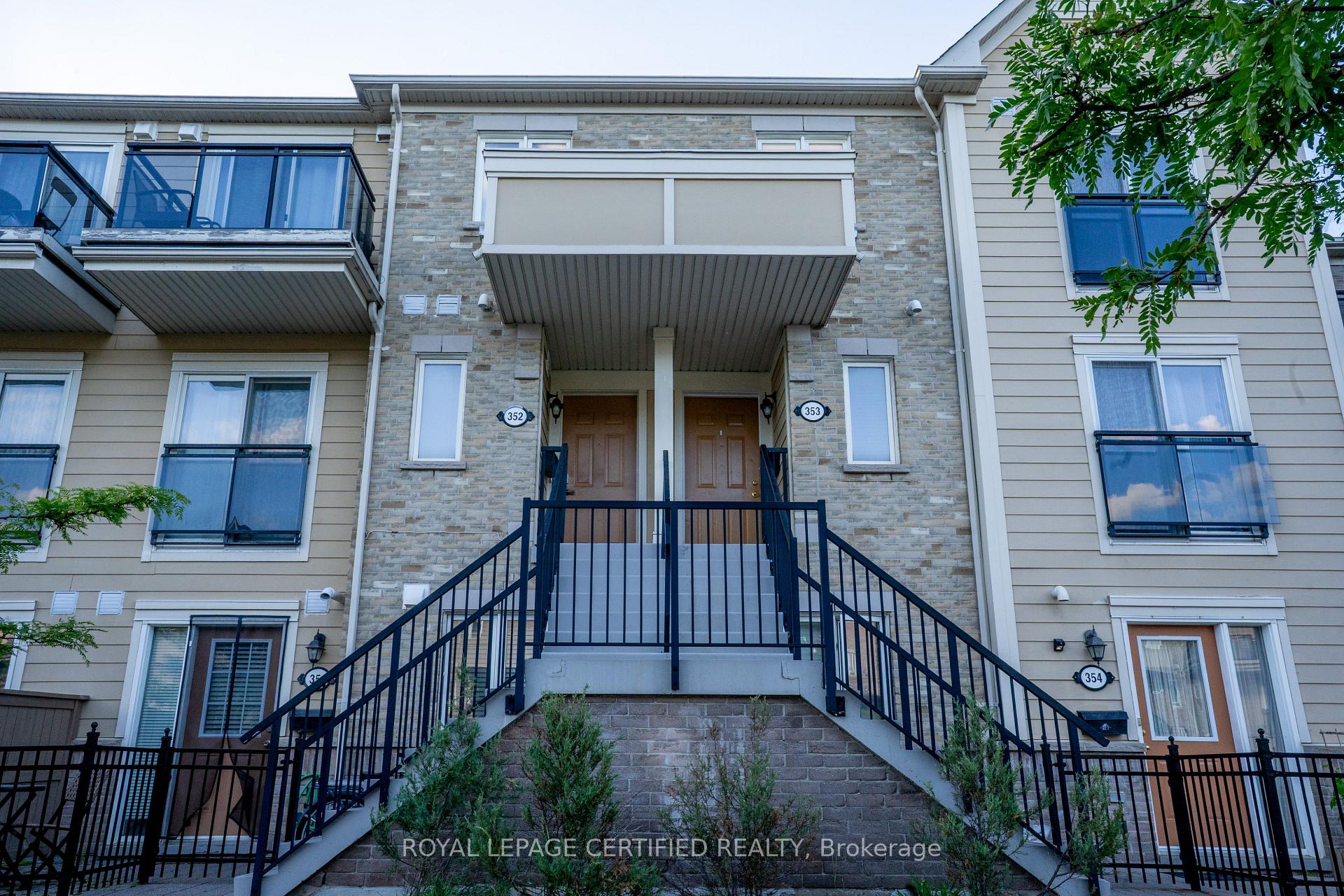 4975 Southampton Drive 353, Mississauga, ON L5M 8C8