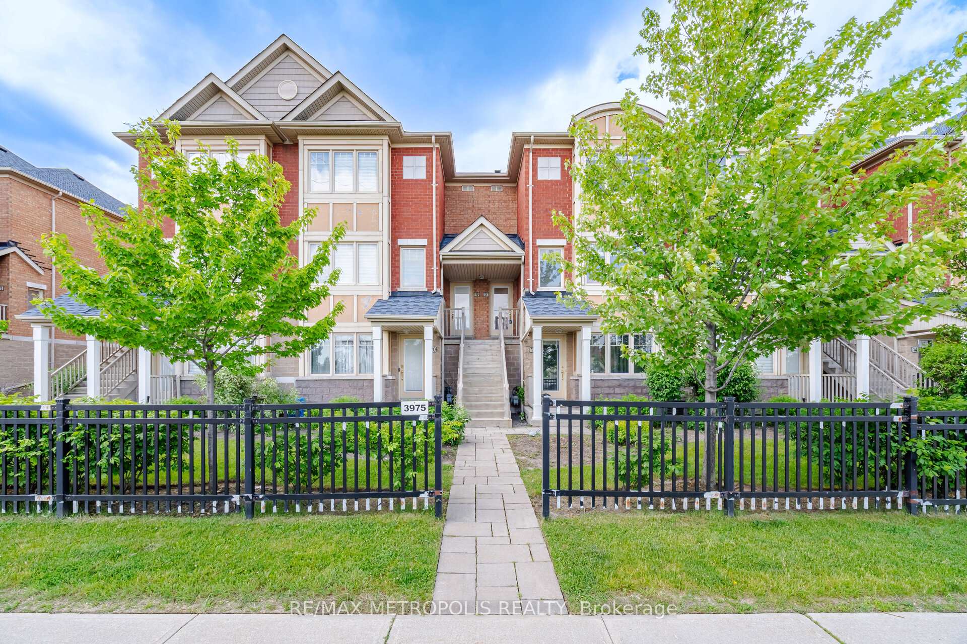 3975 Eglinton Avenue W 17, Mississauga, ON L5M 0E7