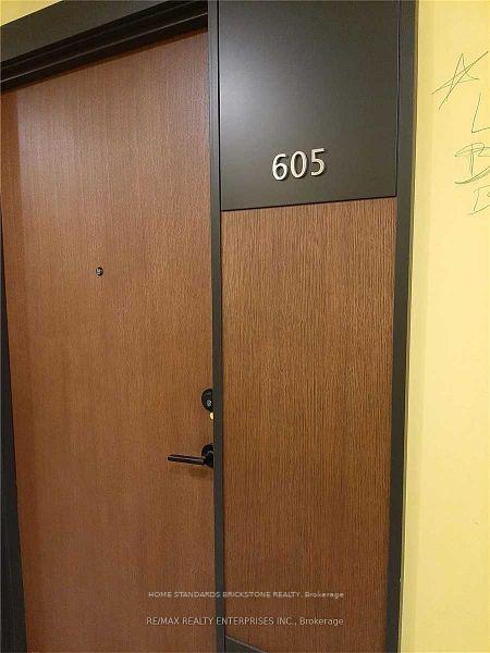 4065 Confederation Parkway 605, Mississauga, ON L5B 0L4