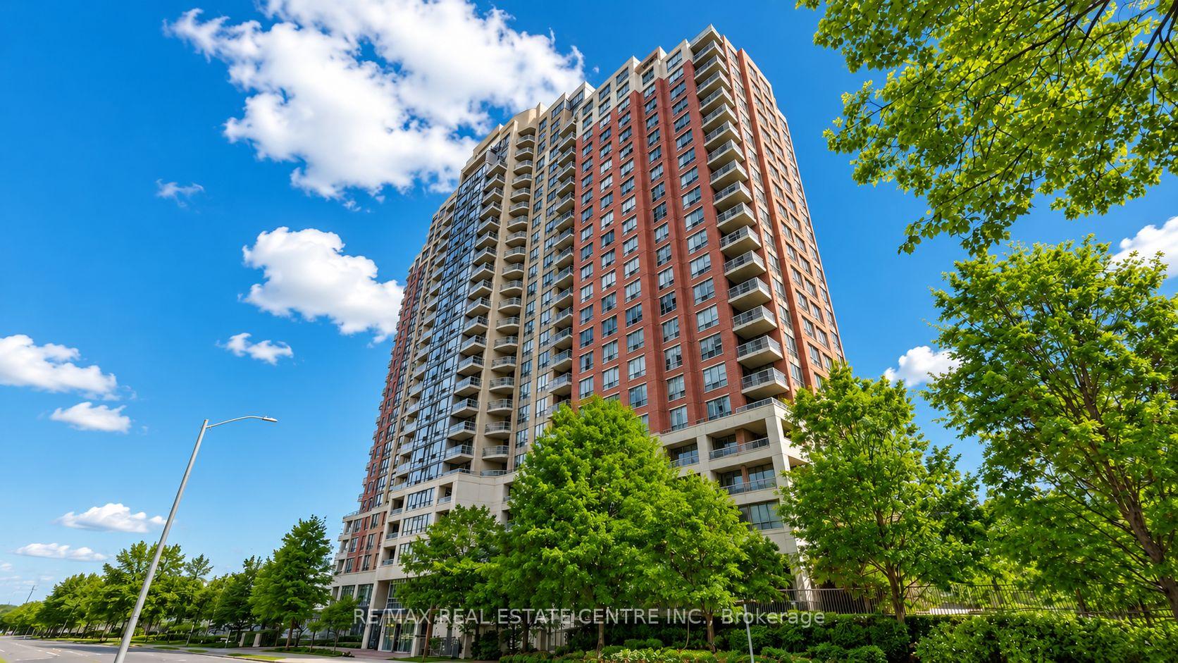 156 Enfield Place 310, Mississauga, ON L5B 4L8