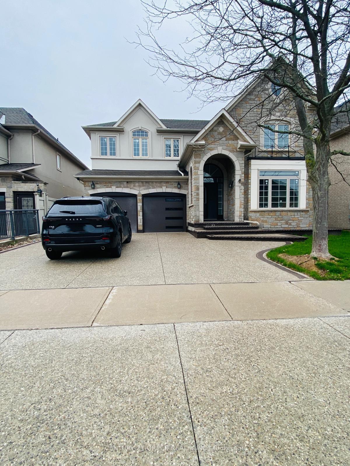 137 Spring Azure Crescent BSMT, Oakville, ON L6L 6V8