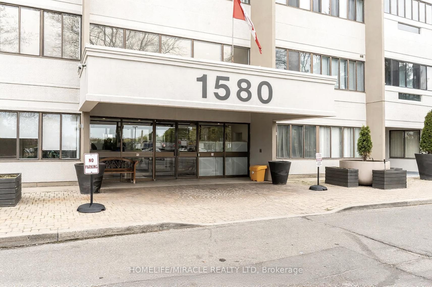 1580 Mississauga valley Boulevard 412, Mississauga, ON L5A 3T8