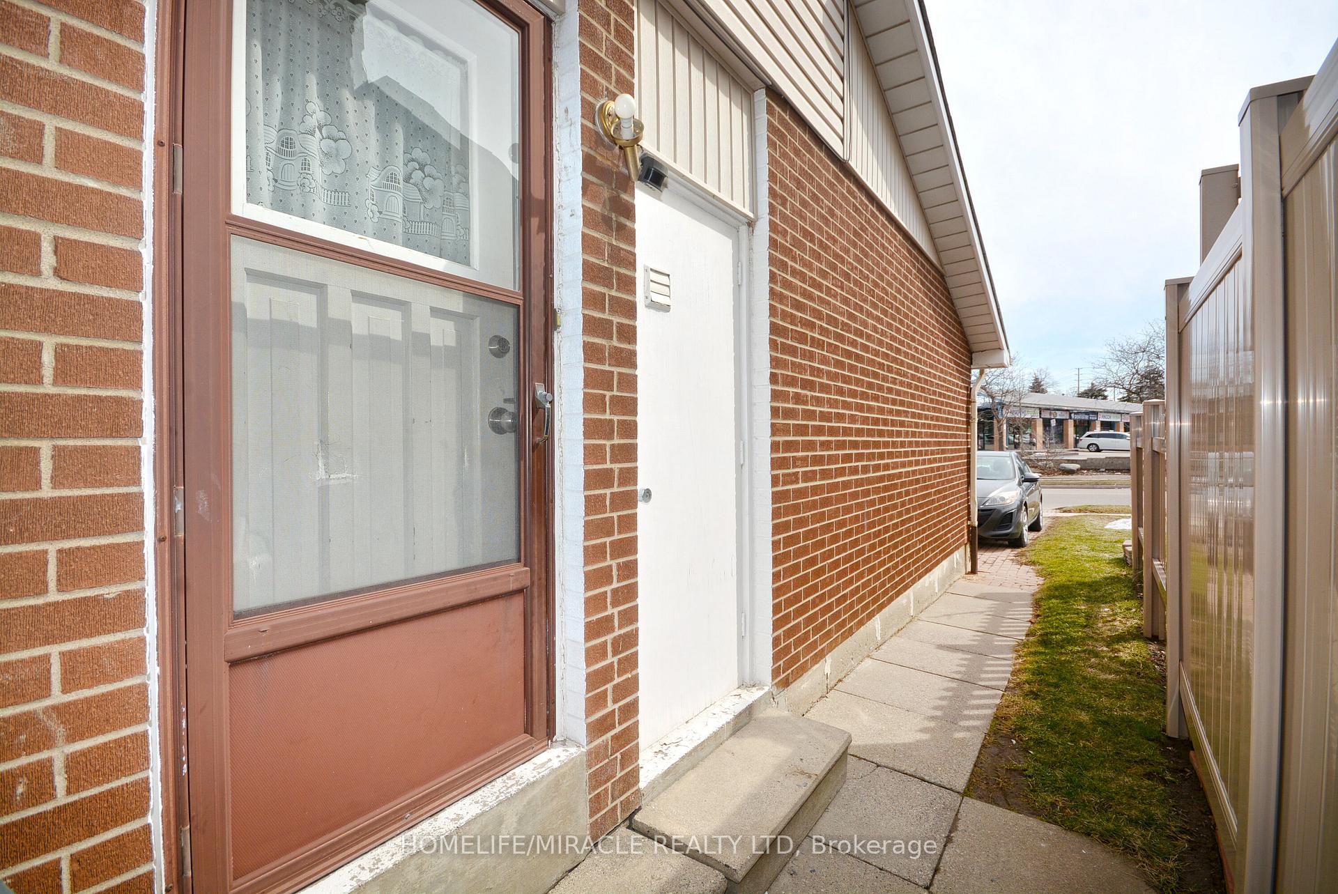 2335 Council Ring Road, Mississauga, ON L5L 1B9