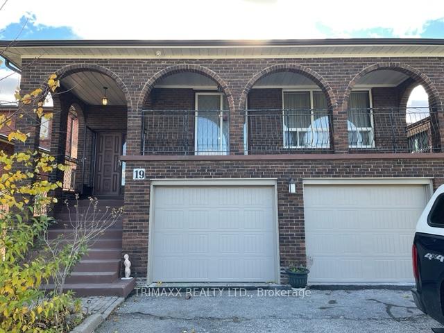 19 St Andrews Boulevard Bsmt, Toronto W09, ON M9R 1V9