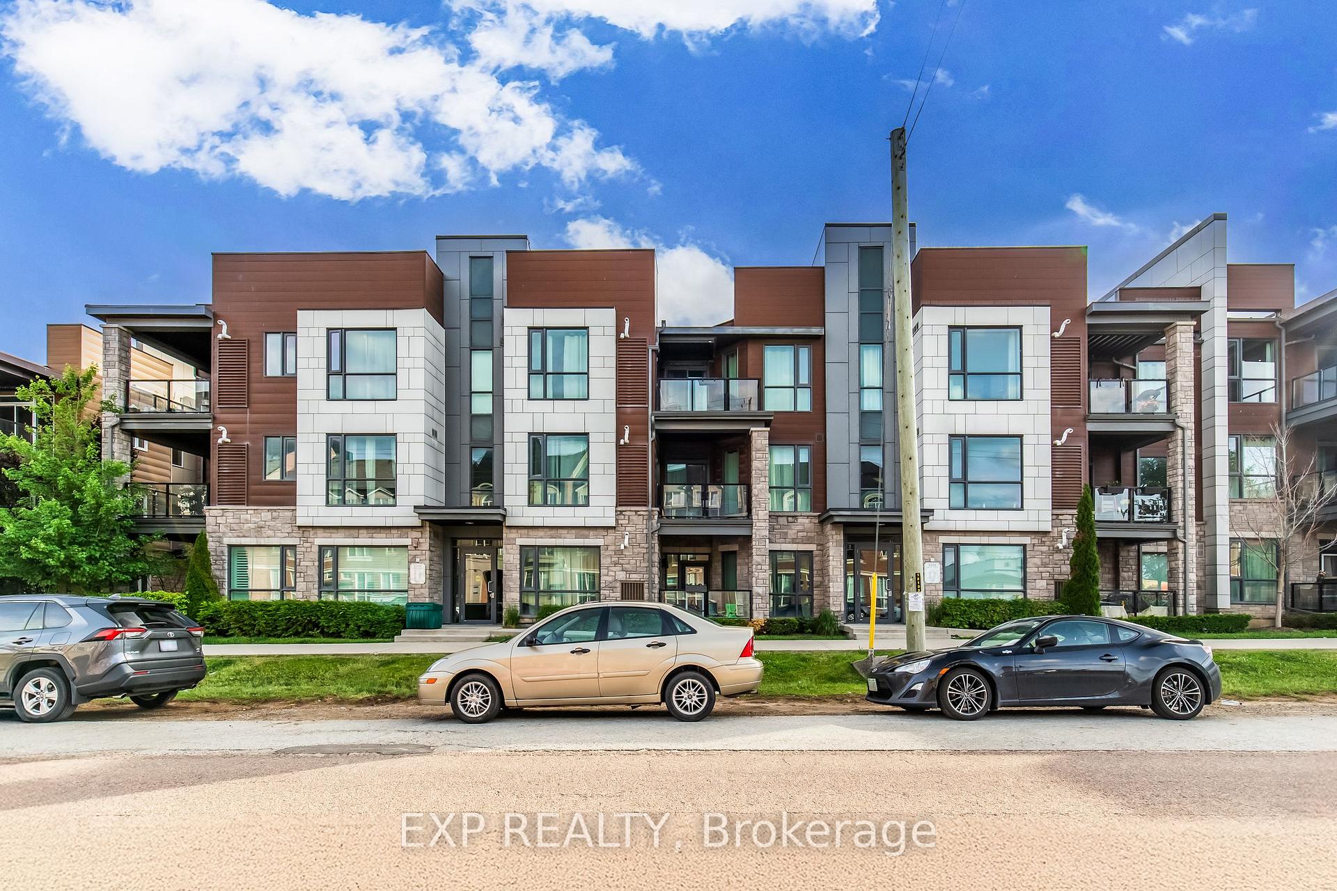 2388 Khalsa Gate 212, Oakville, ON L6M 1P5