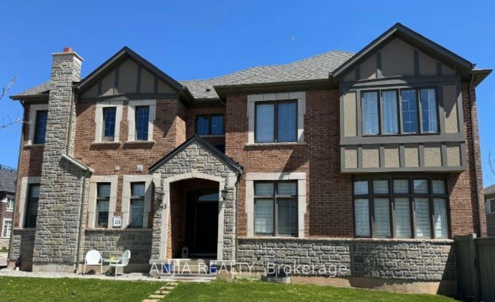 3345 Erasmum Street, Oakville, ON L6M 0T1