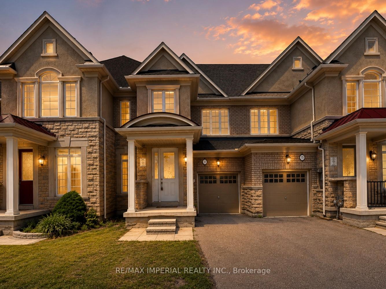 17 KAITTING Trail, Oakville, ON L6M 0S6