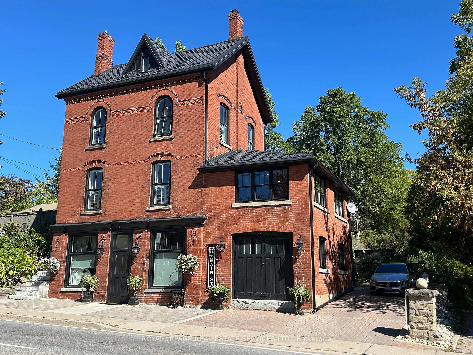 11 Main Street S, Milton, ON L0P 1B0