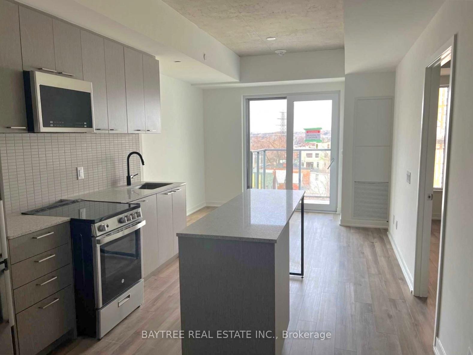 1808 St Clair Avenue W 615, Toronto W03, ON M6N 0C1