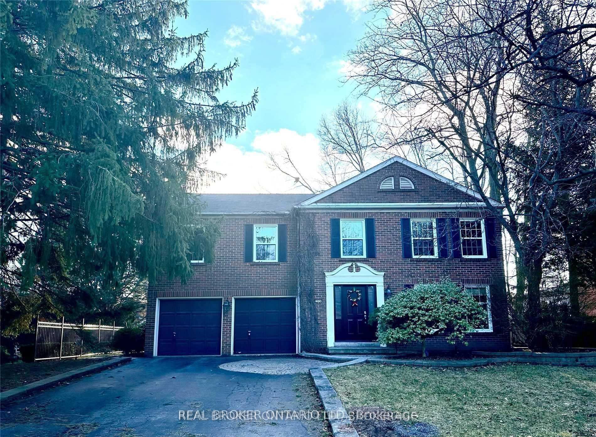 2524 King Richards Place, Mississauga, ON L5K 2H2