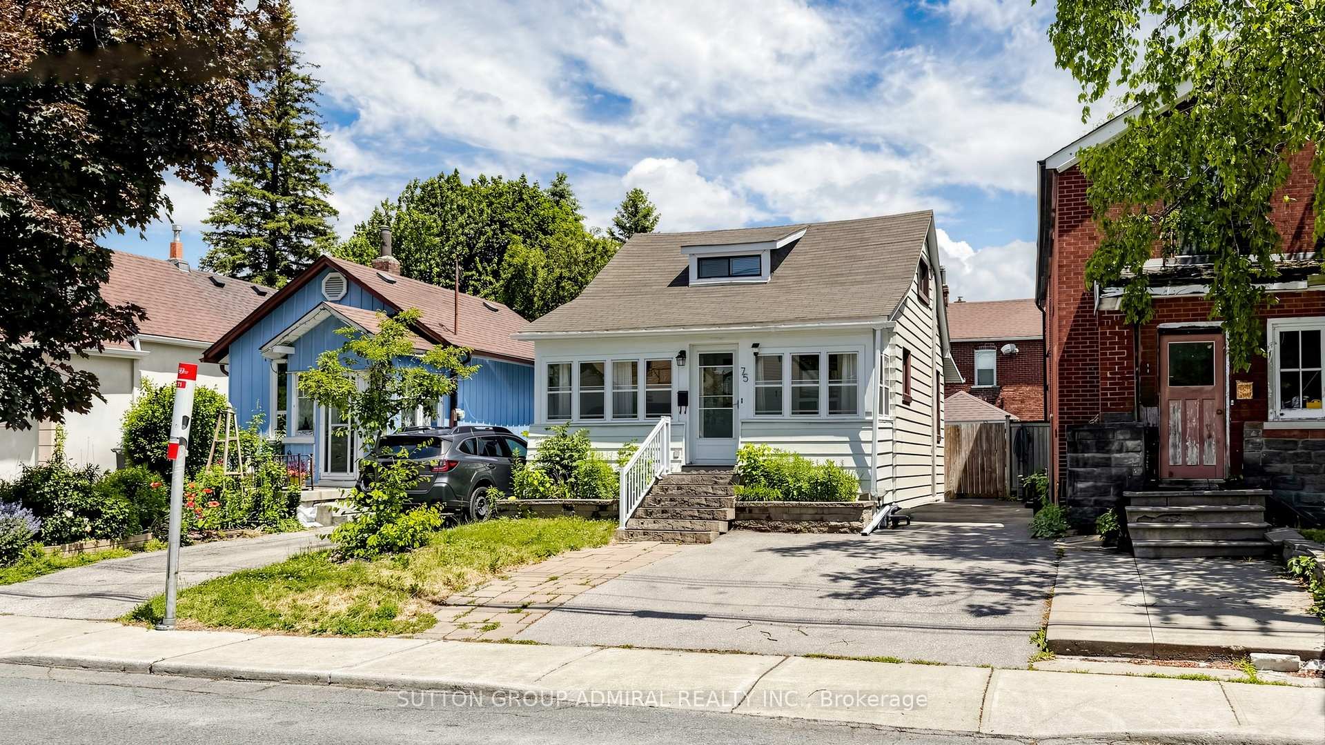 75 Rockcliffe Boulevard, Toronto W03, ON M6N 4R4