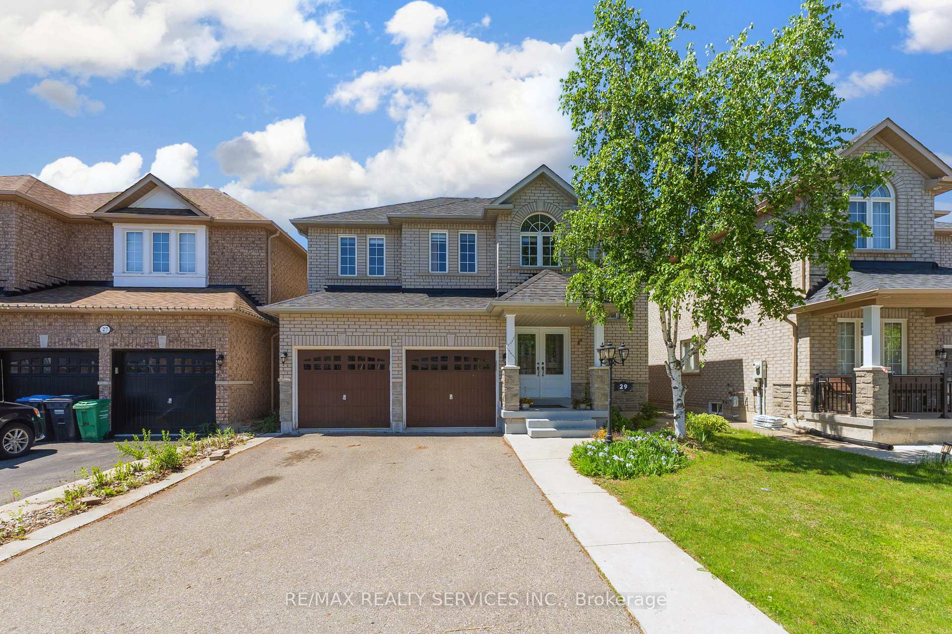 29 Sir Jacobs Crescent, Brampton, ON L7A 3V2