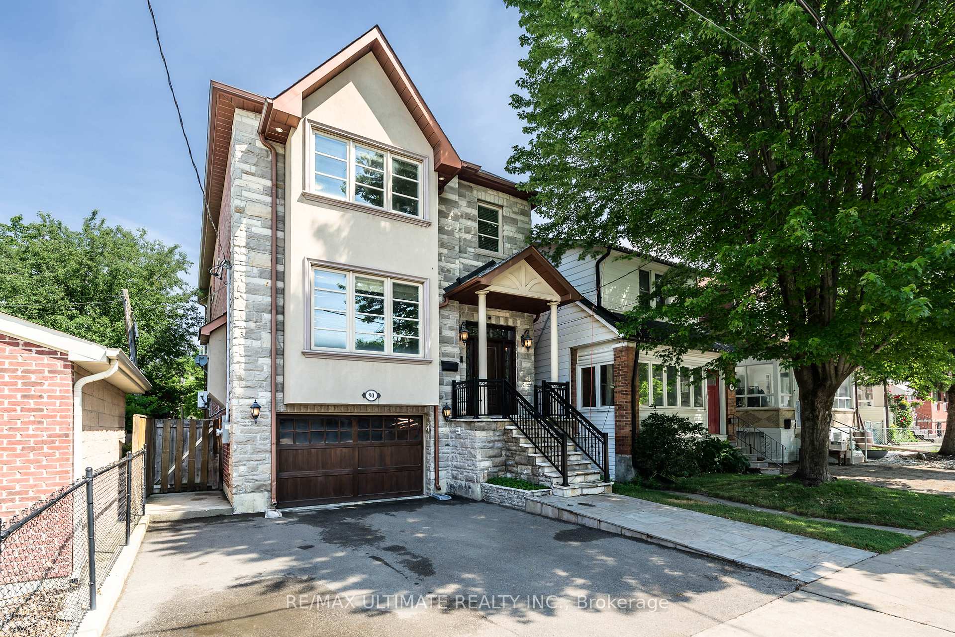 90 Howick Avenue, Toronto W03, ON M6N 1N1