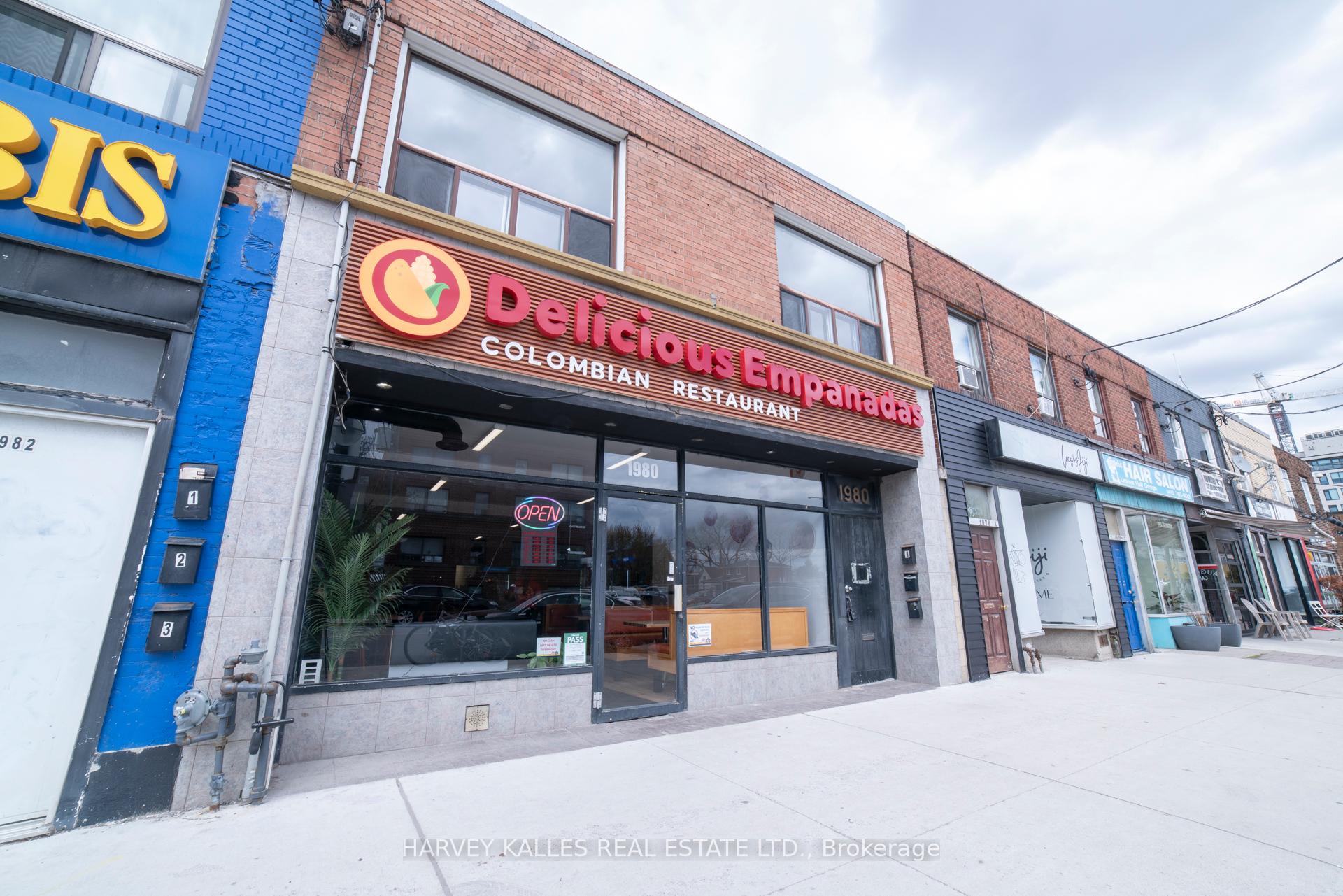 1980 Eglinton Avenue W 1, Toronto W04, ON M6E 2J9