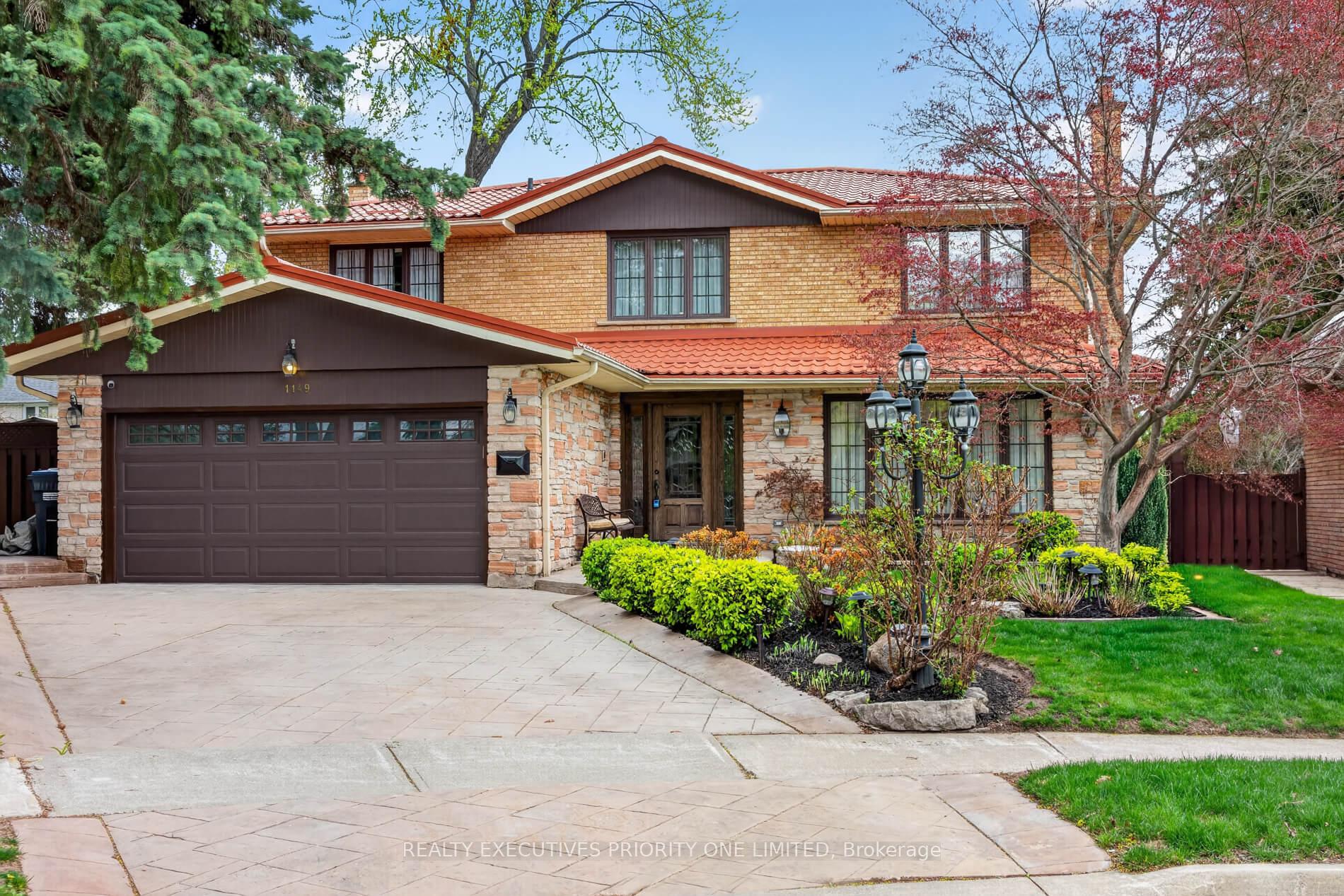 1149 Spragg Court, Mississauga, ON L5C 2Z9