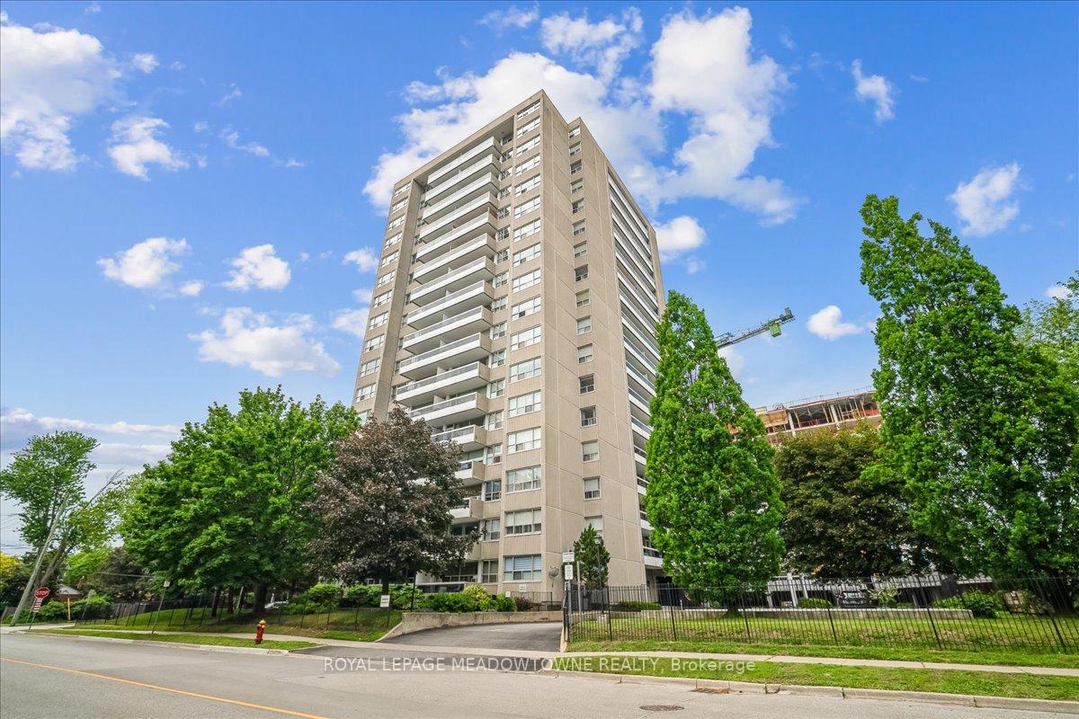 2263 Marine Drive 1601, Oakville, ON L6L 5K1