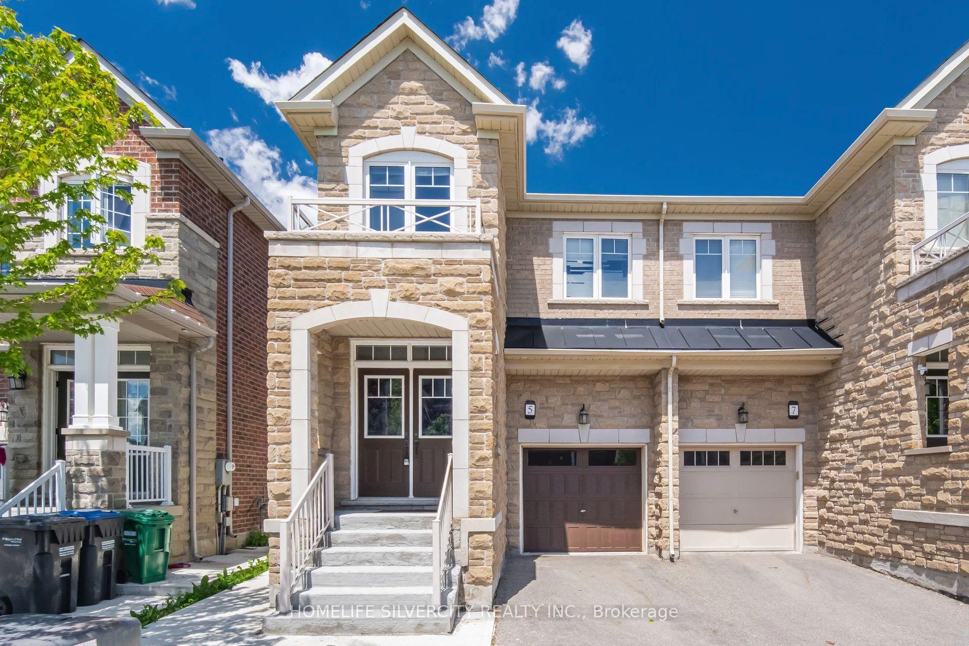 5 Baffin Crescent, Brampton, ON L7A 4K7