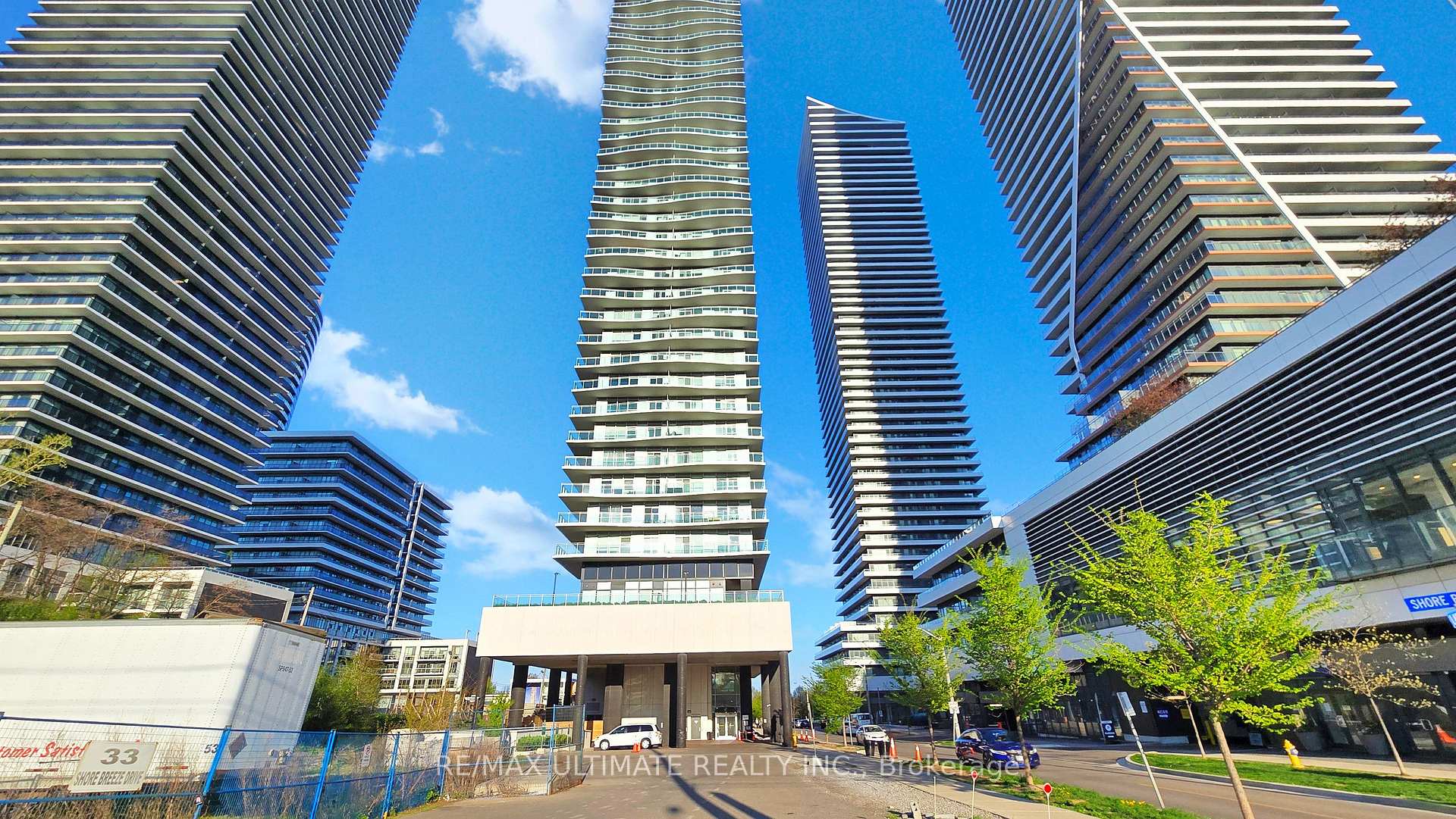 33 Shore Breeze Drive 1003, Toronto W06, ON M8V 1A1