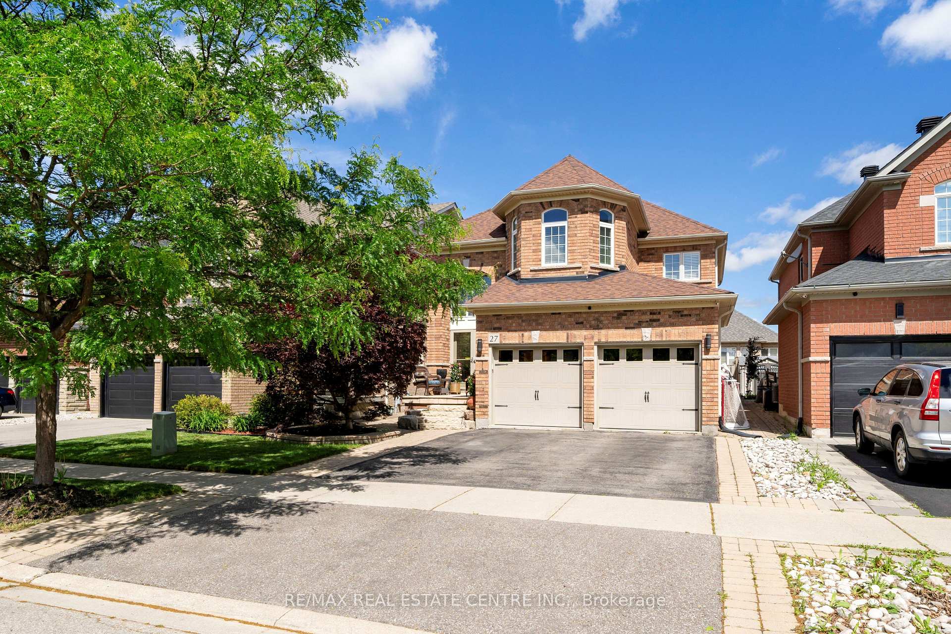 27 Milfoil Street, Halton Hills, ON L7G 6M5
