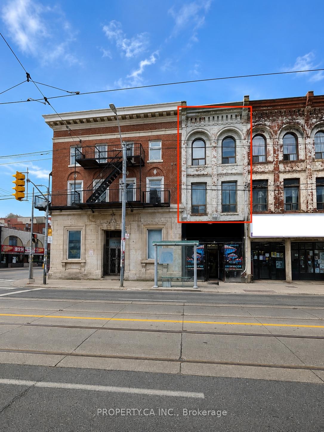 1462 Queen Street W, Toronto W01, ON M6K 1M2