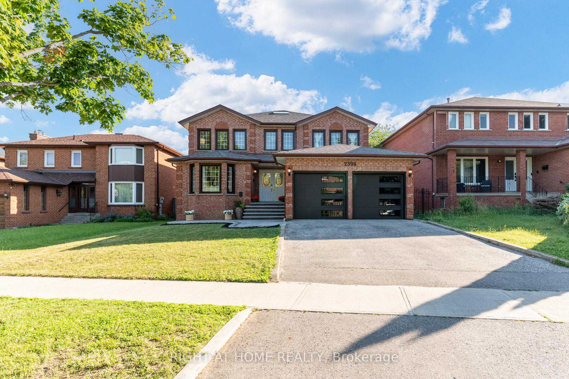 2598 Mason Heights, Mississauga, ON L5B 2S2