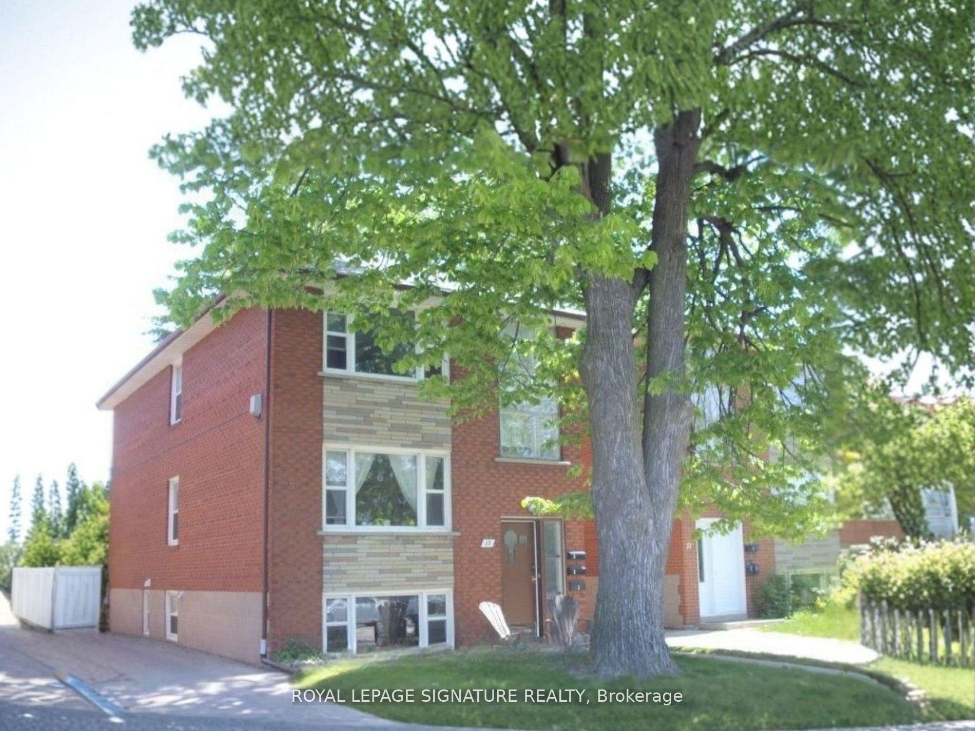 13 Wesley Street 3, Toronto W06, ON M8Y 2W4