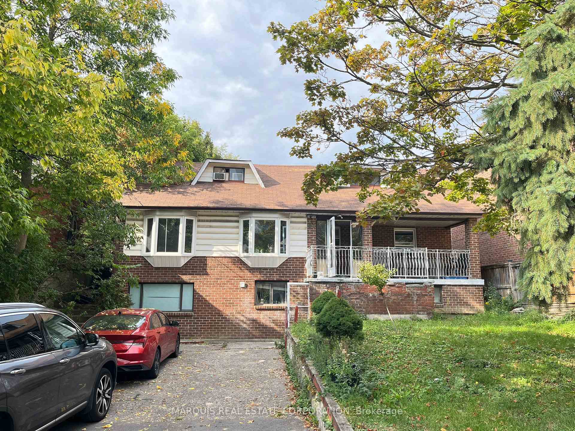 14 Cardell Avenue, Toronto W04, ON M9N 1S5