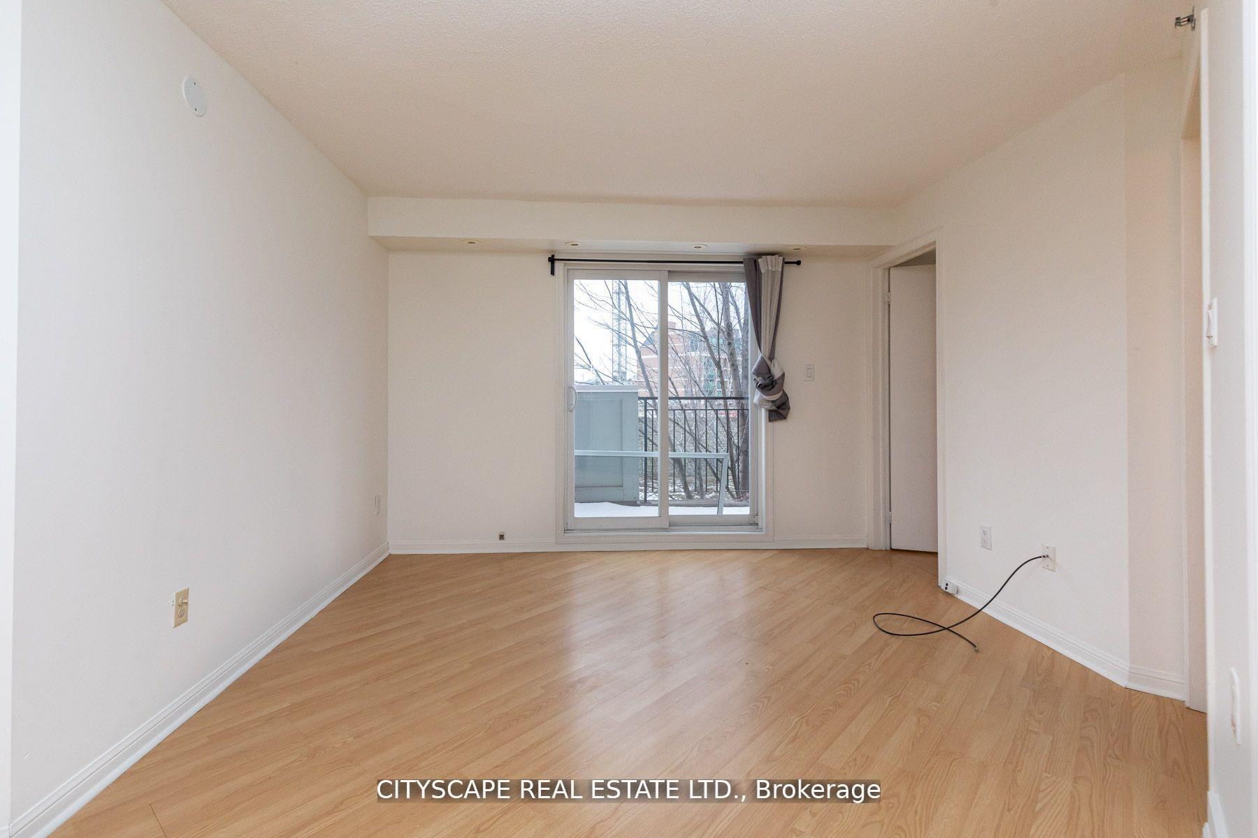 80 Joe Shuster Way 1704, Toronto W01, ON M5G 2M4
