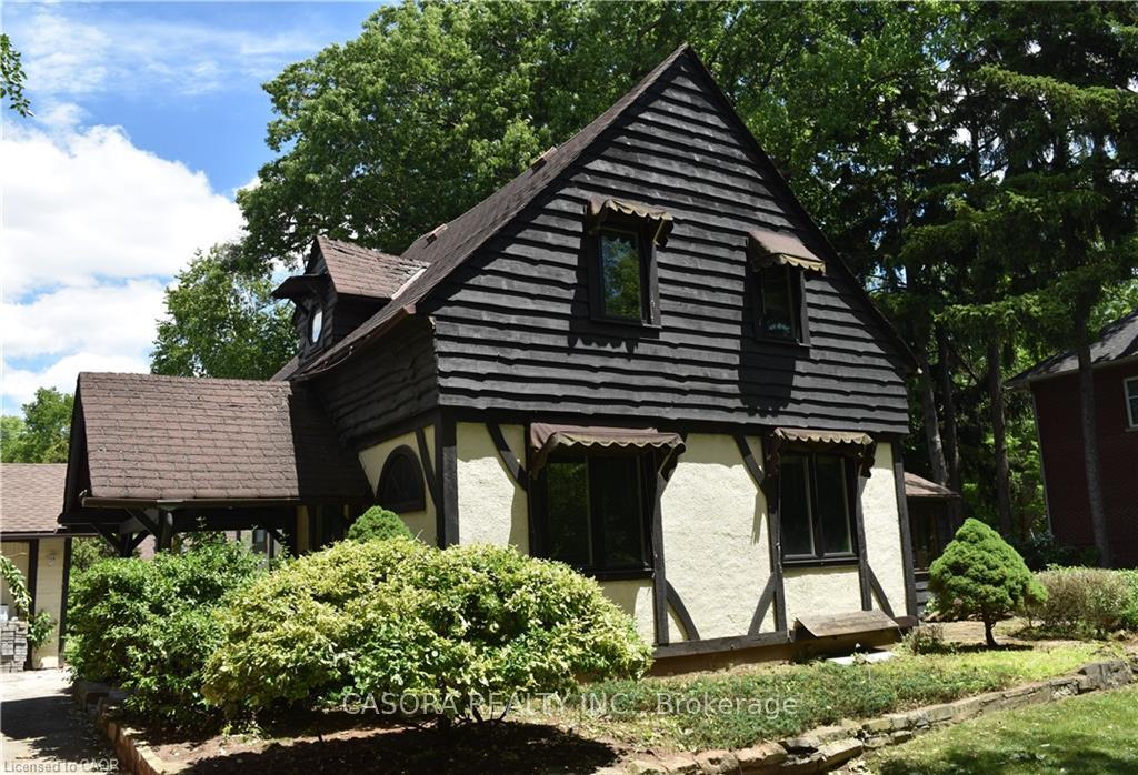 623 KING Road, Burlington, ON L7T 3K3
