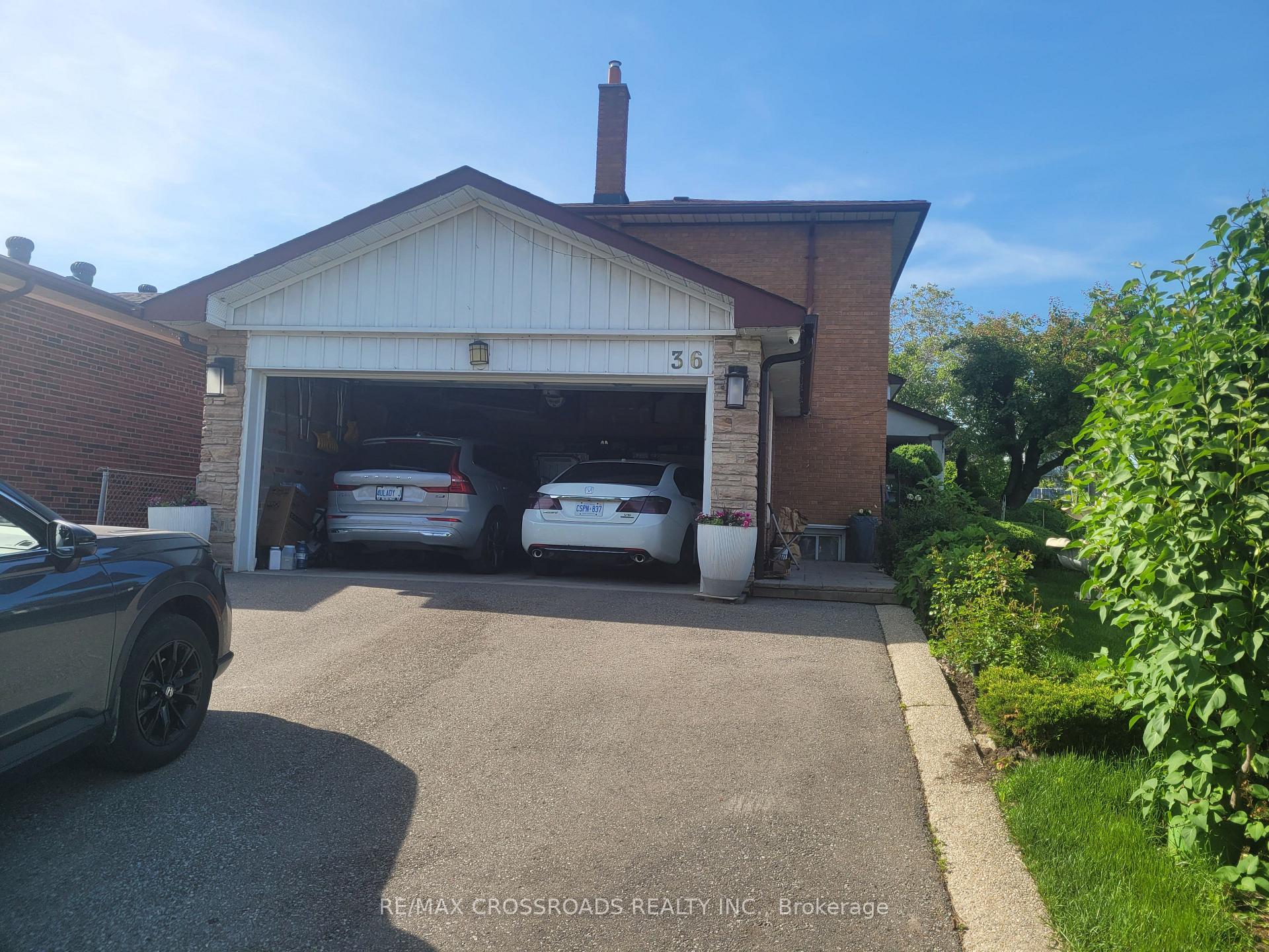 36 Caverley Drive, Toronto W09, ON M9R 2L8