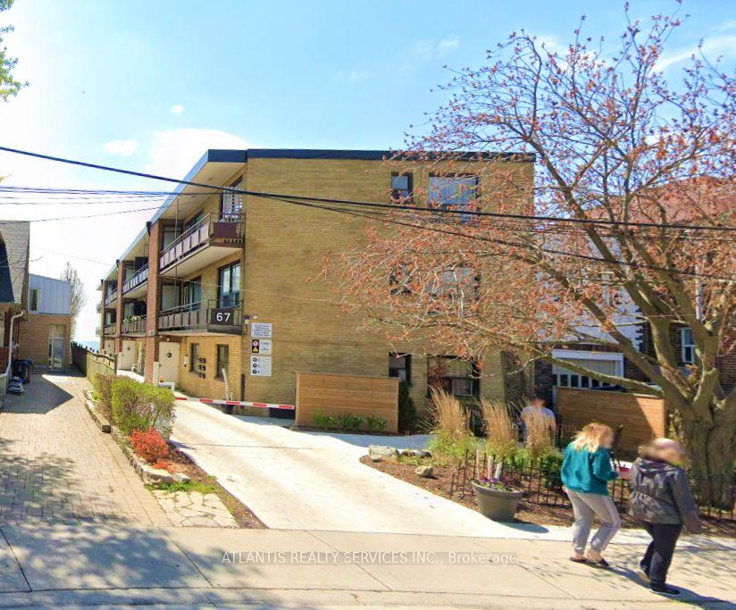67 Lake Shore Drive 9, Toronto W06, ON M8V 1Z5