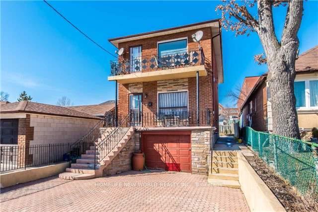 2 Thornton Avenue 1, Toronto W03, ON M6E 2C9