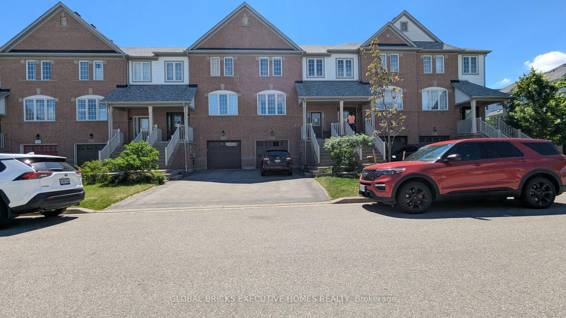 1218 Lamont Crescent, Milton, ON L9T 6W5