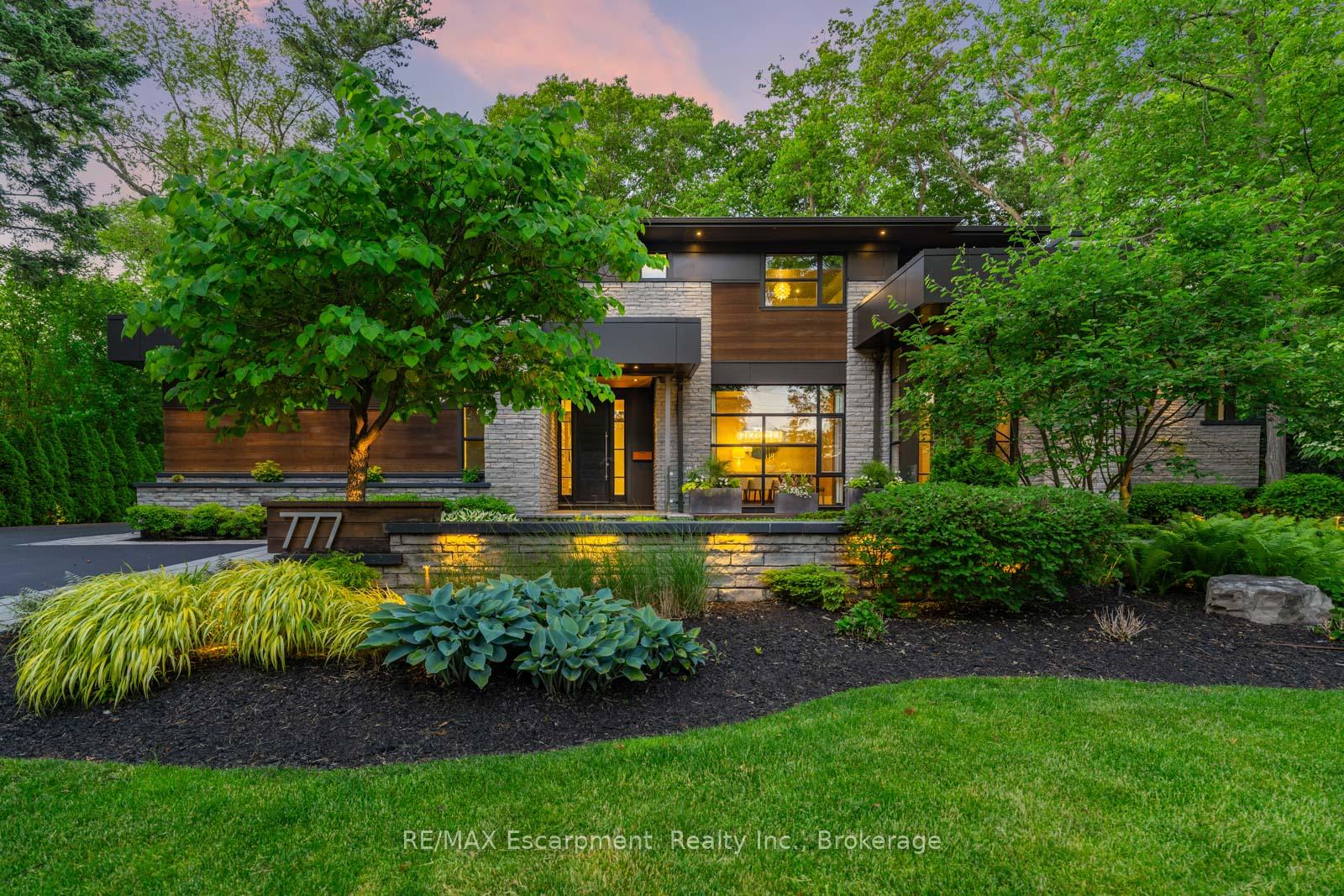 777 Shadeland Avenue, Burlington, ON L7T 2M2
