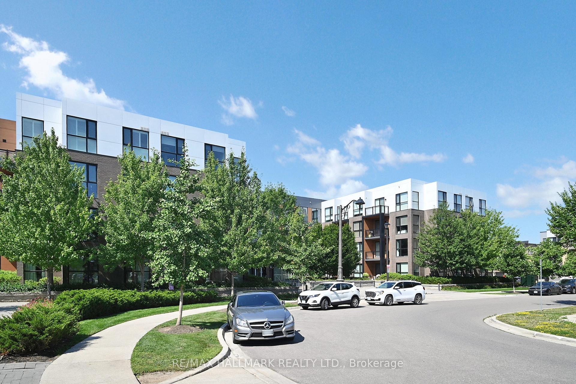 150 Sabina Drive 416, Oakville, ON L6H 7C3