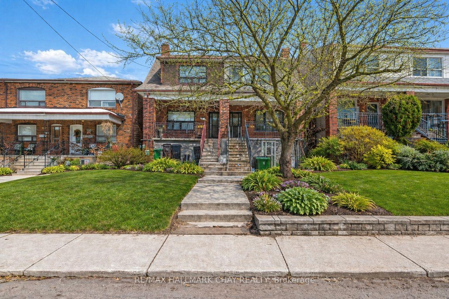 45 Caledonia Road Lower, Toronto W03, ON M6E 4S3