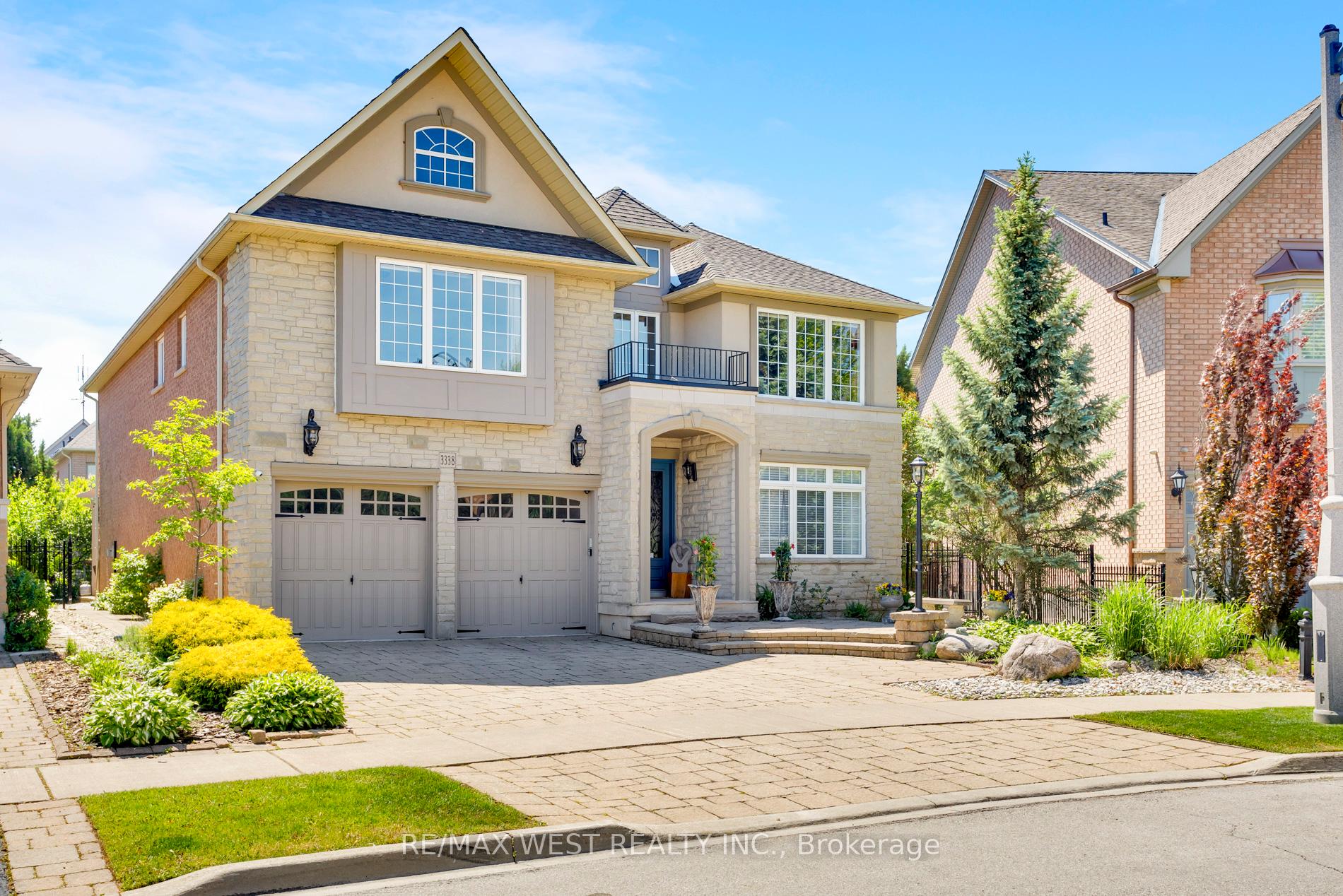 3338 Fox Run Circle, Oakville, ON L6L 6W4